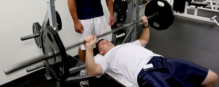 1024px-Bench_press_1