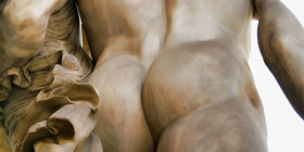 butt_statue